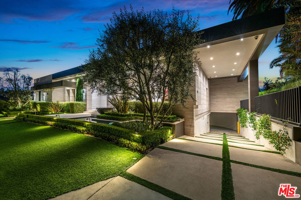 main property photo 57