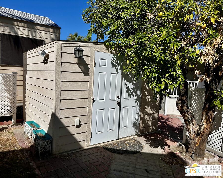 main property photo 23