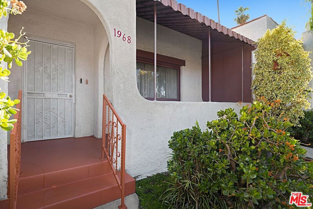 main property photo 6