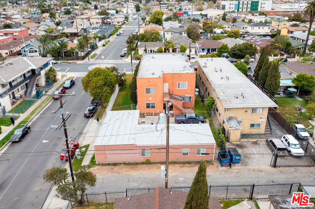 main property photo 19