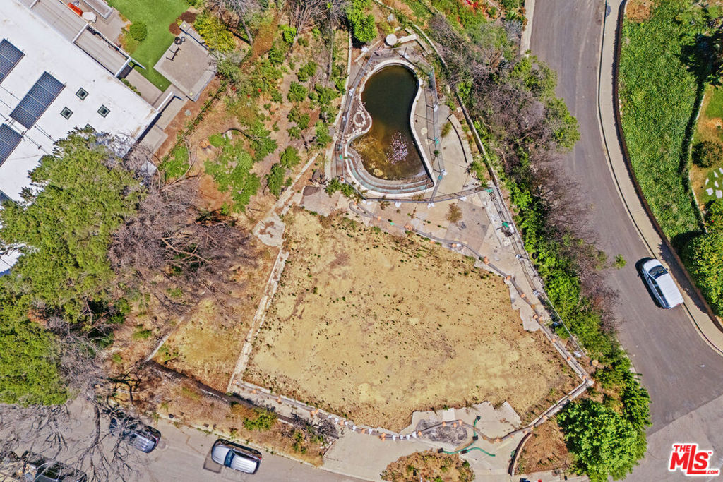 main property photo 4