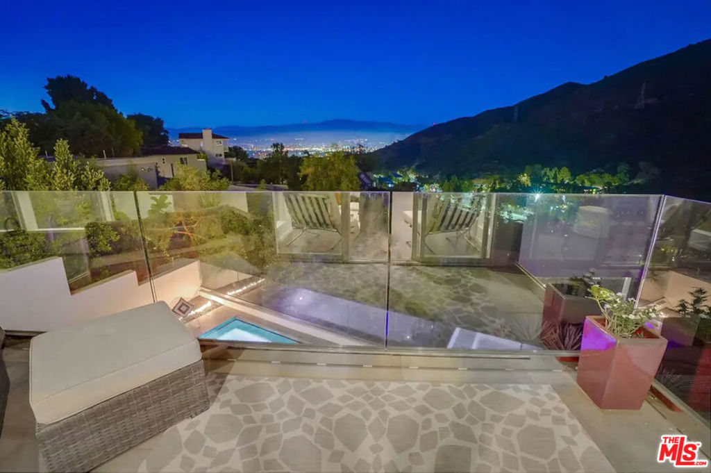 main property photo 61