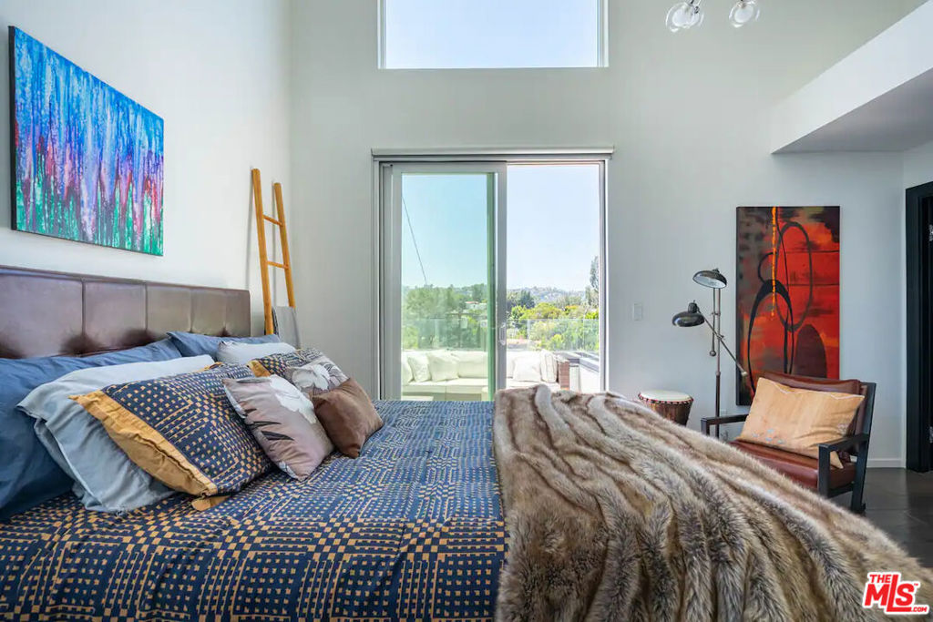main property photo 70