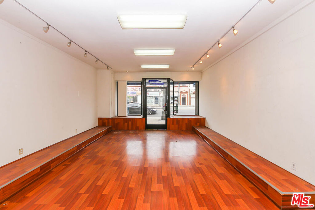 main property photo 4