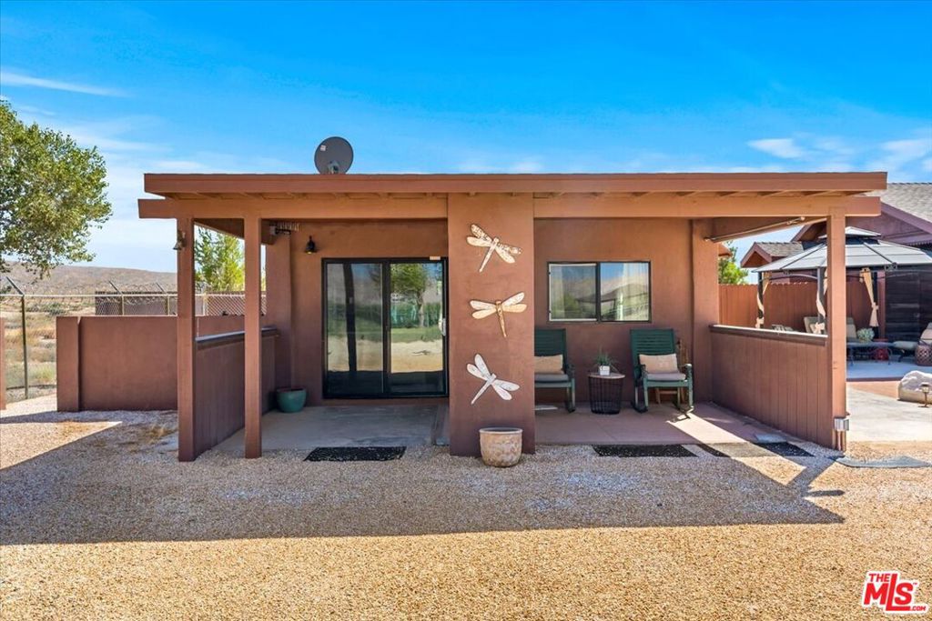 main property photo 17