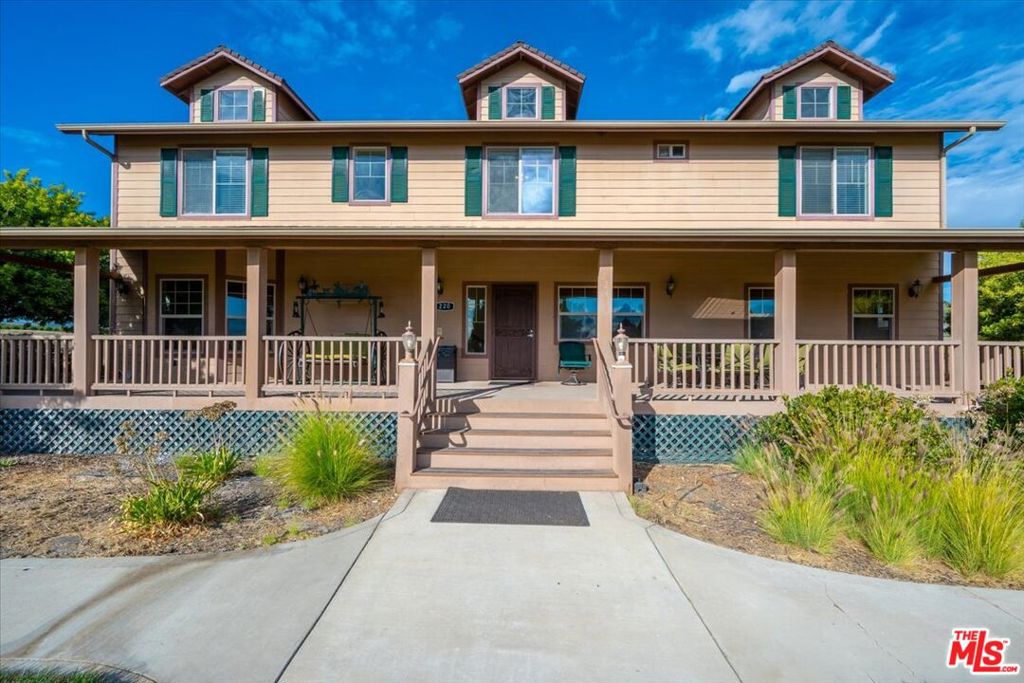 main property photo 6