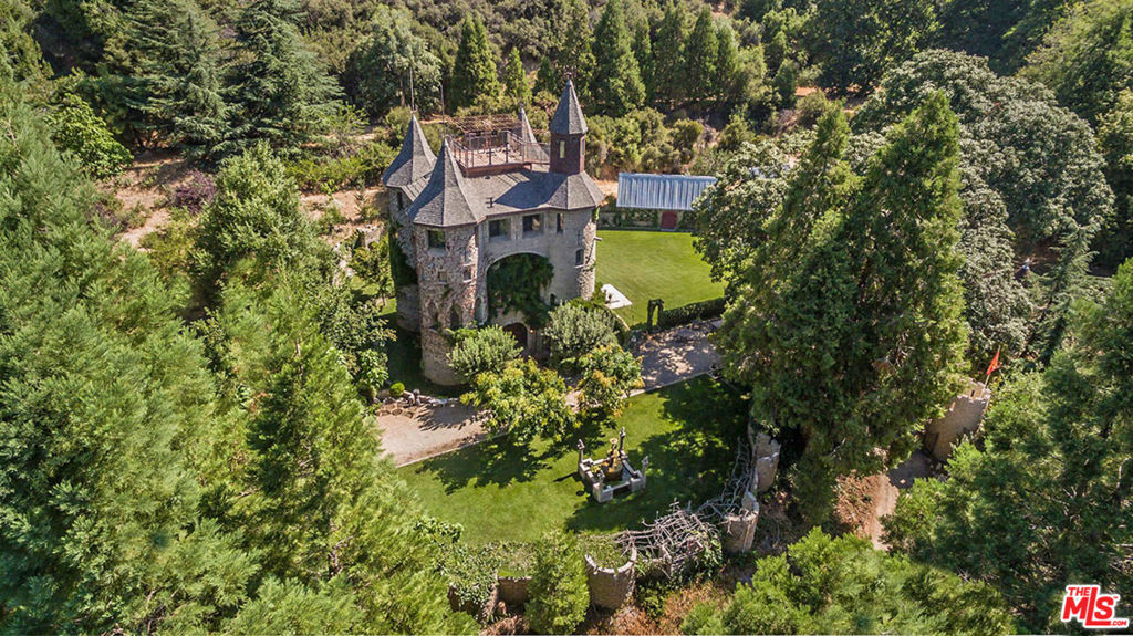main property photo 12