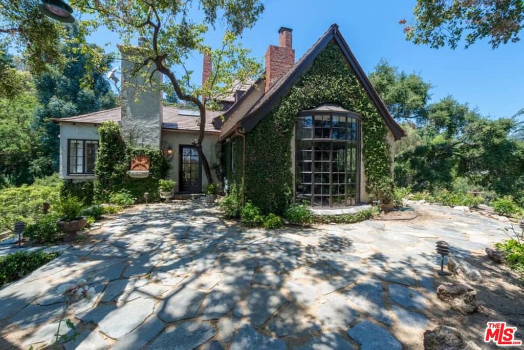 main property photo 3
