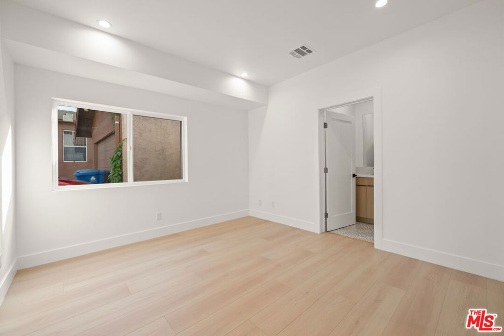 main property photo 65