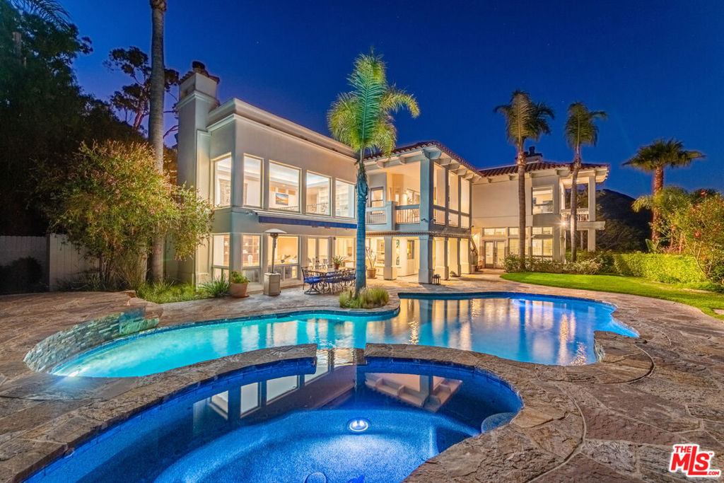 main property photo 4