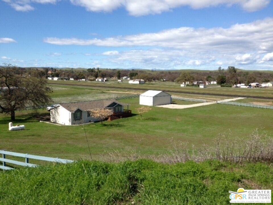 main property photo 7