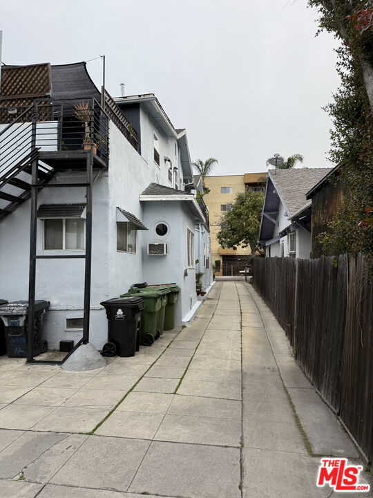 main property photo 42
