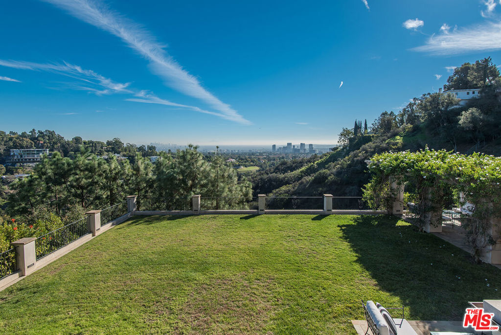 main property photo 29