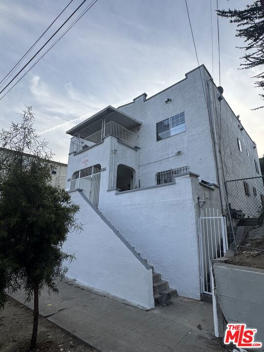 main property photo 14