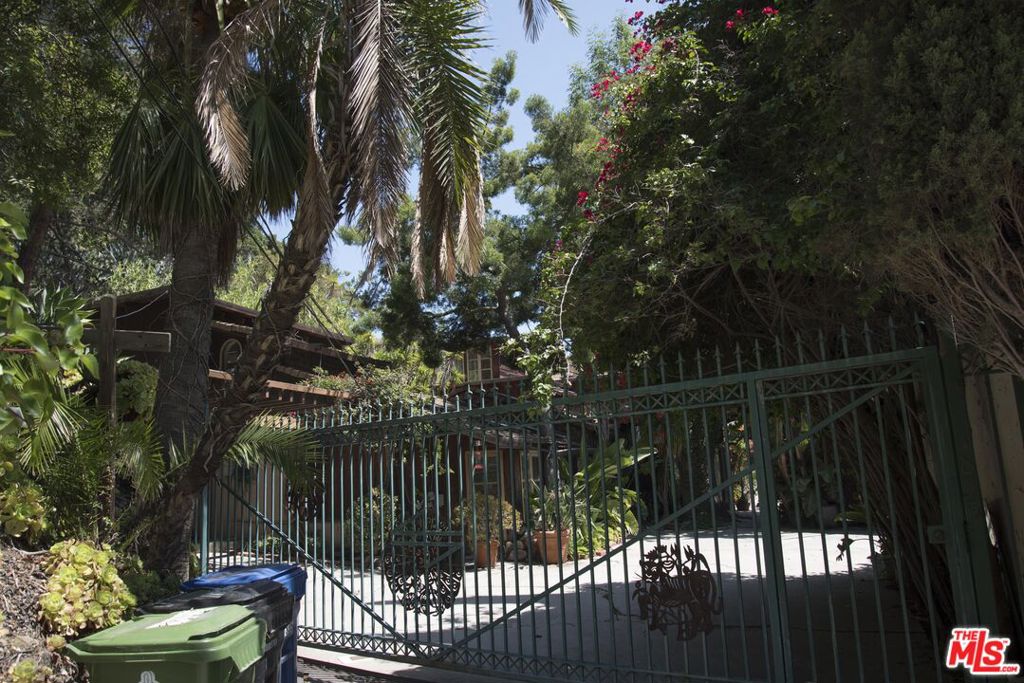 main property photo 5