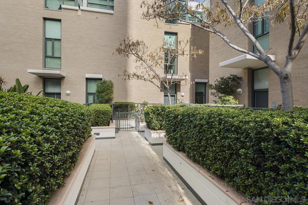 main property photo 60
