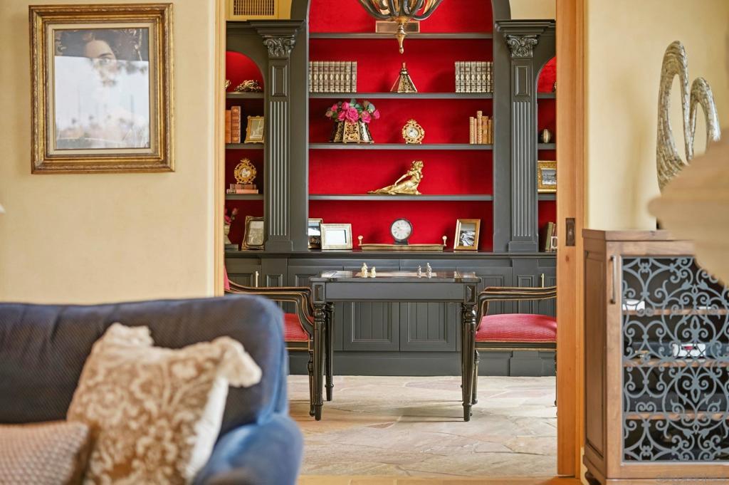 main property photo 25
