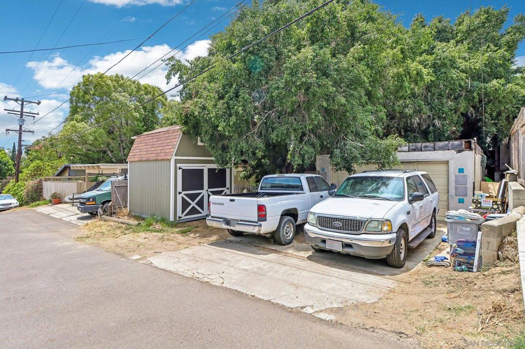 main property photo 36