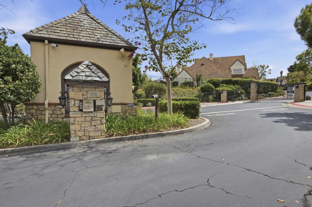 main property photo 66