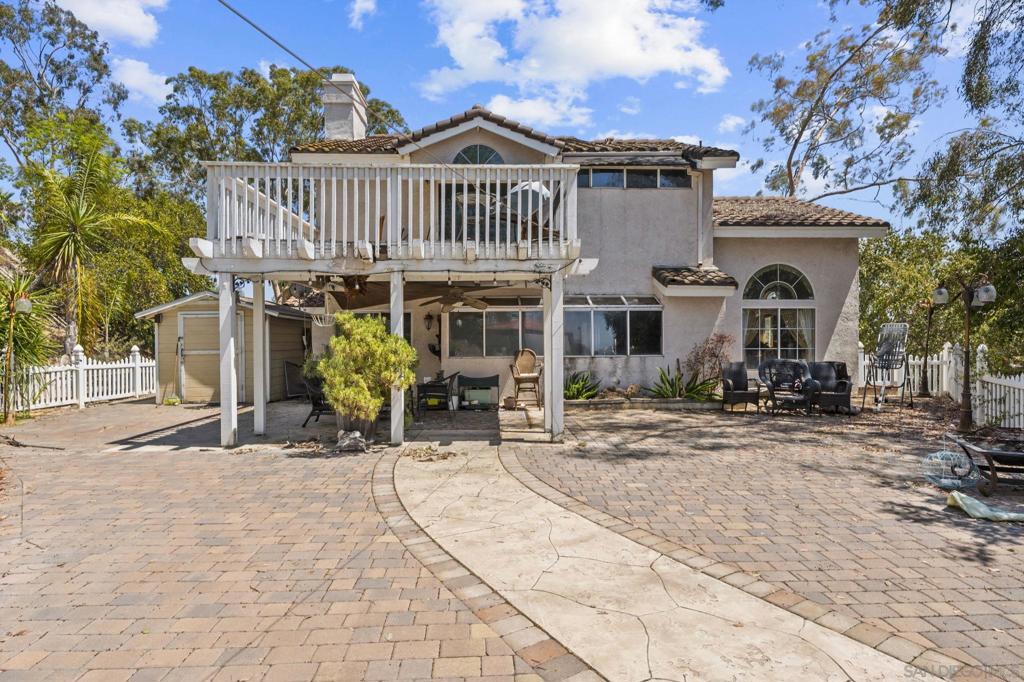main property photo 14