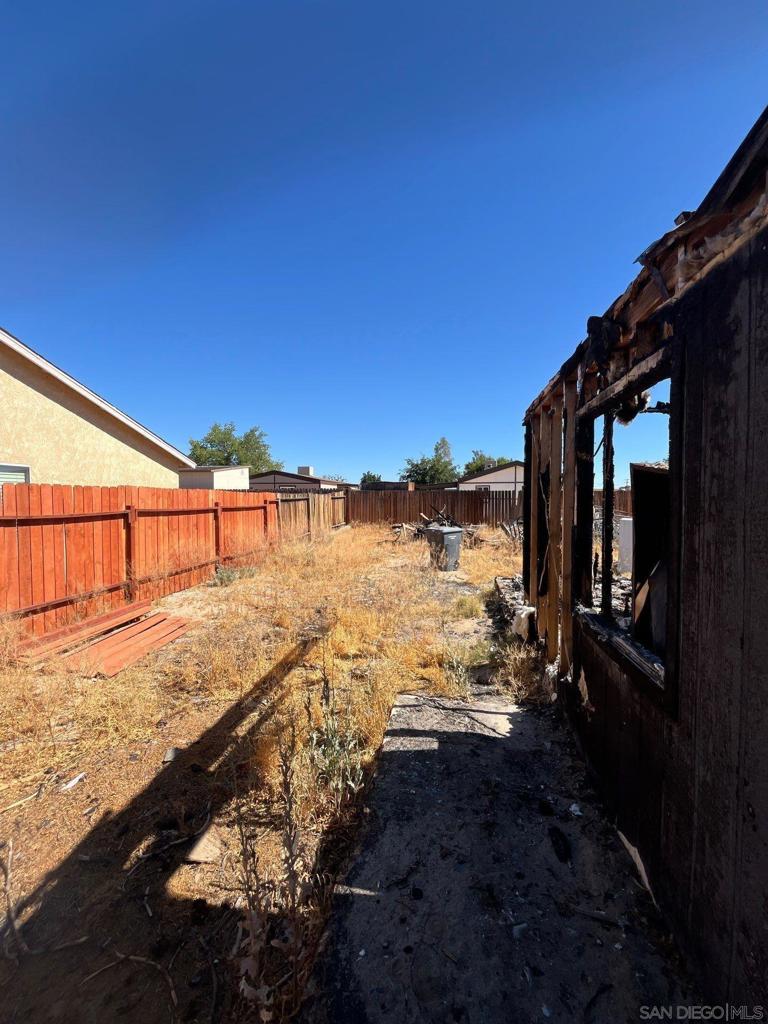 main property photo 22