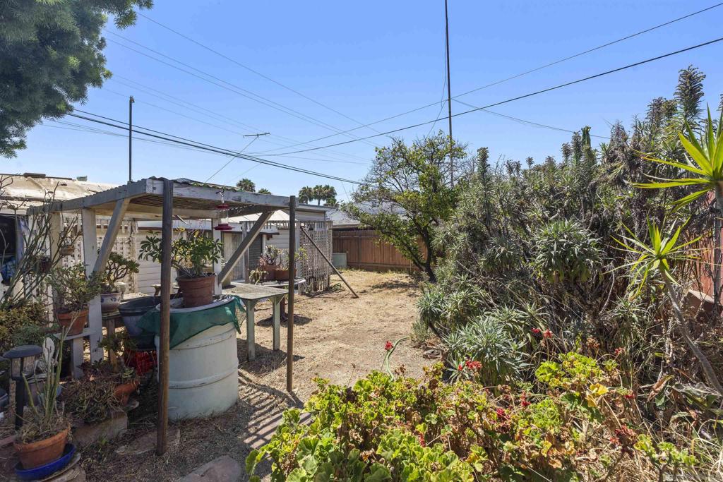 main property photo 39