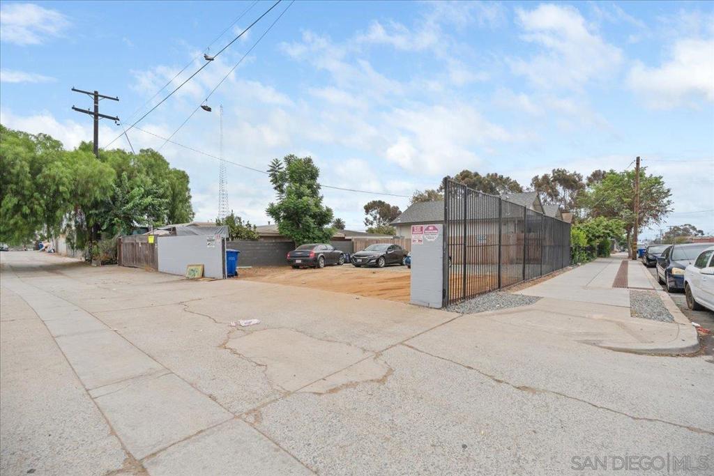 main property photo 4