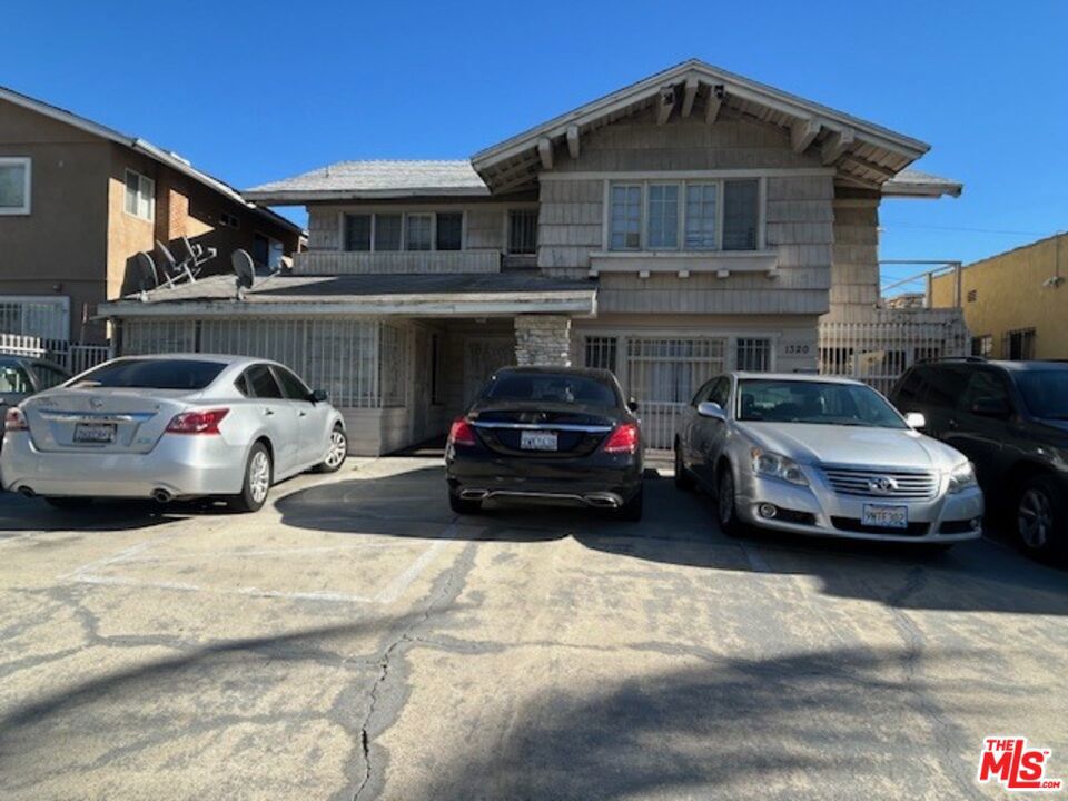 main property photo 2