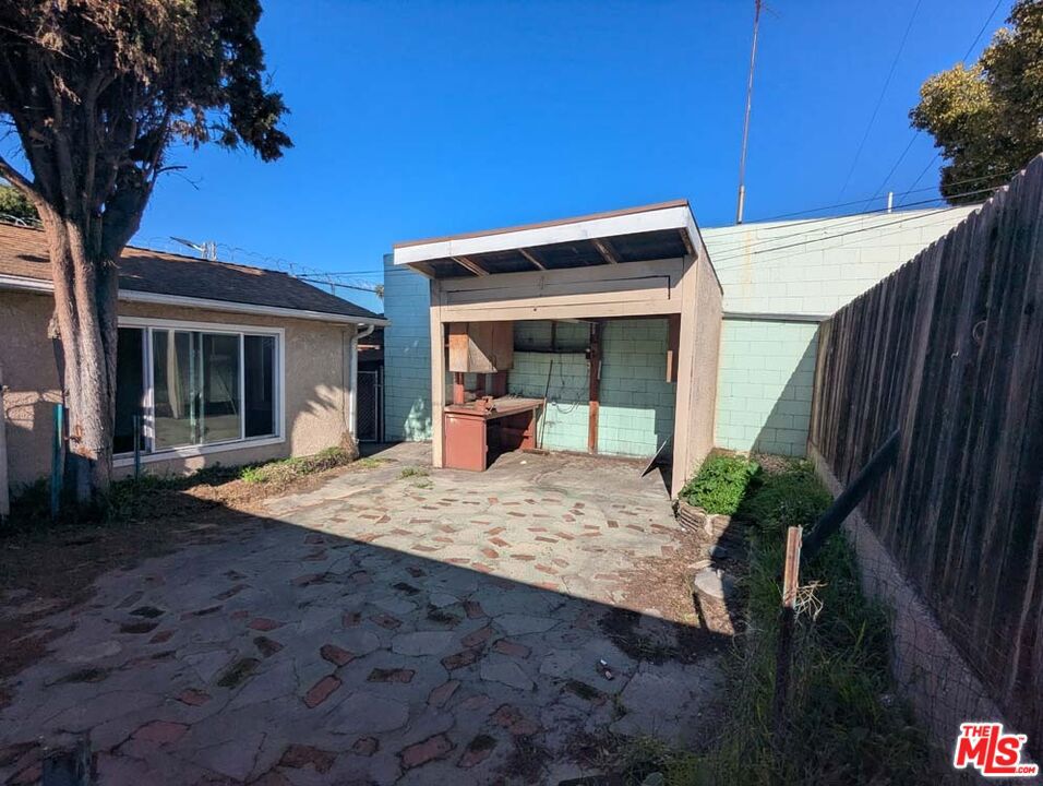 main property photo 42