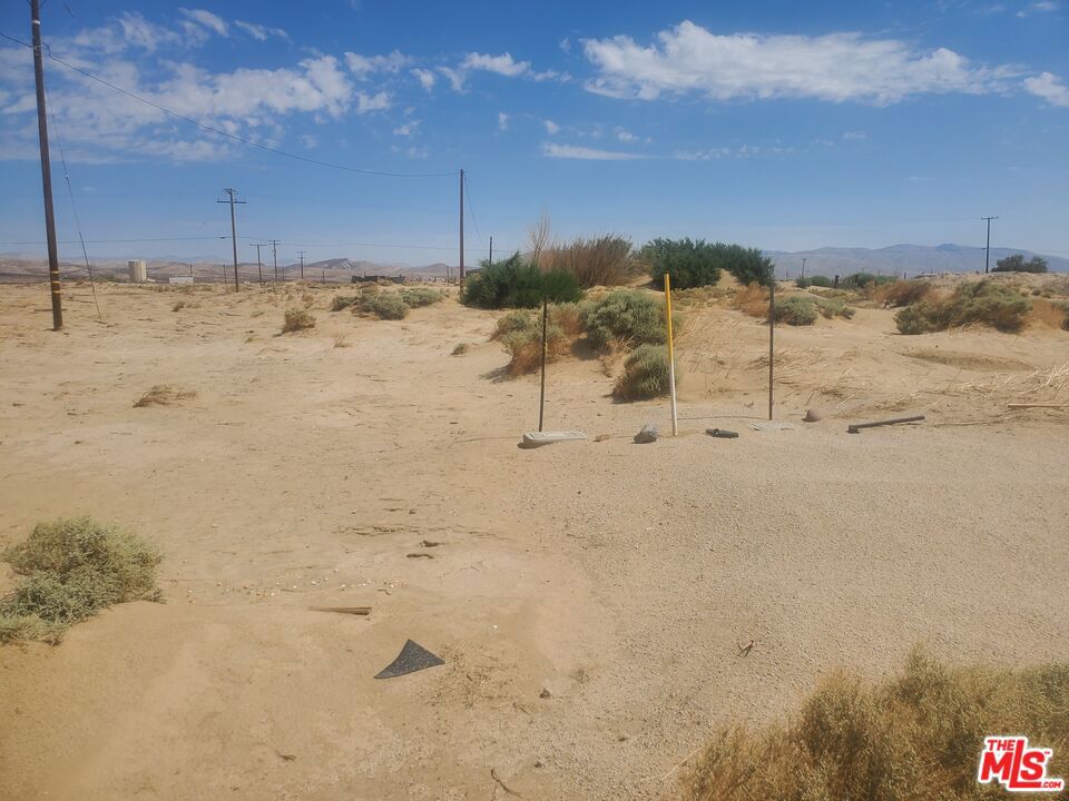 main property photo 14