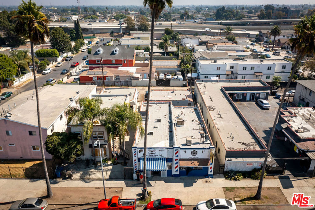 main property photo 4
