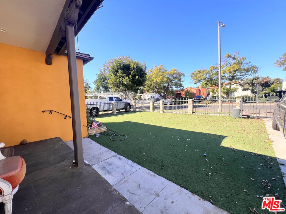 main property photo 23
