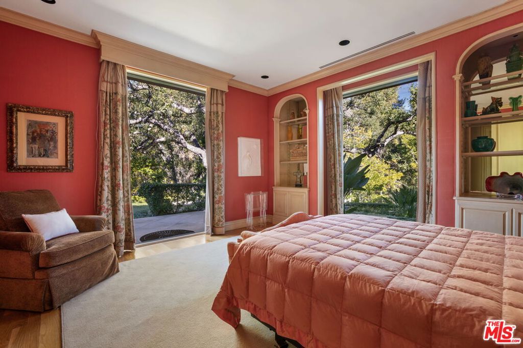 main property photo 21