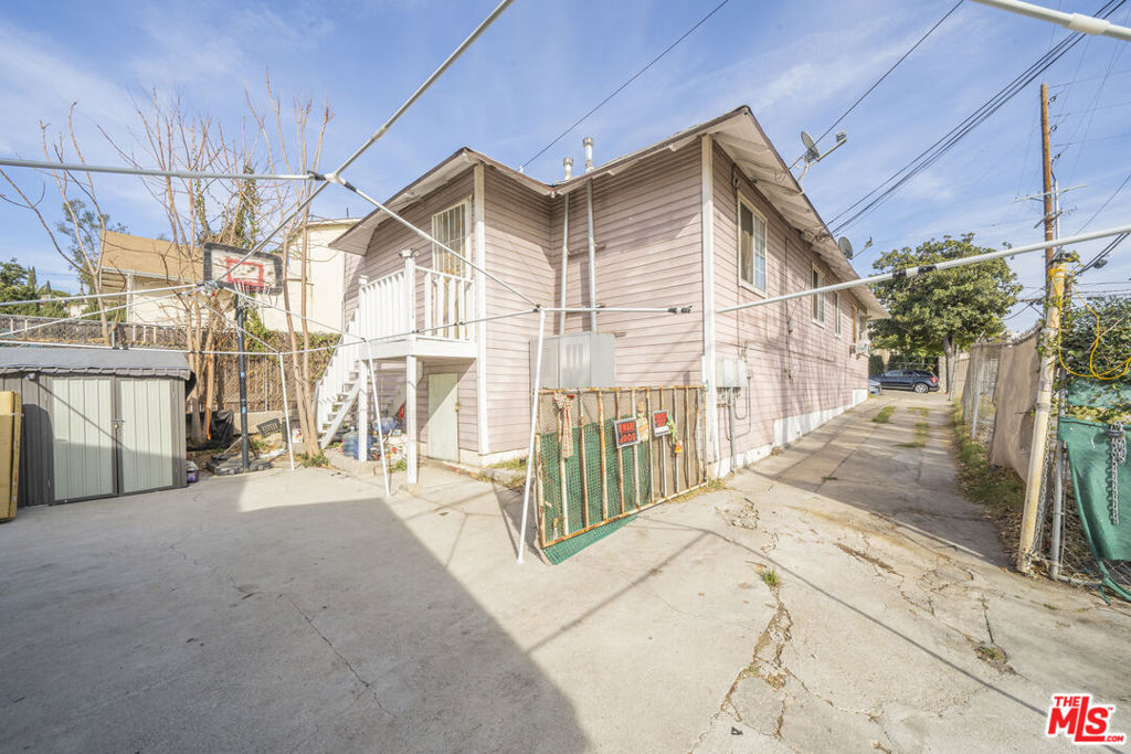 main property photo 16
