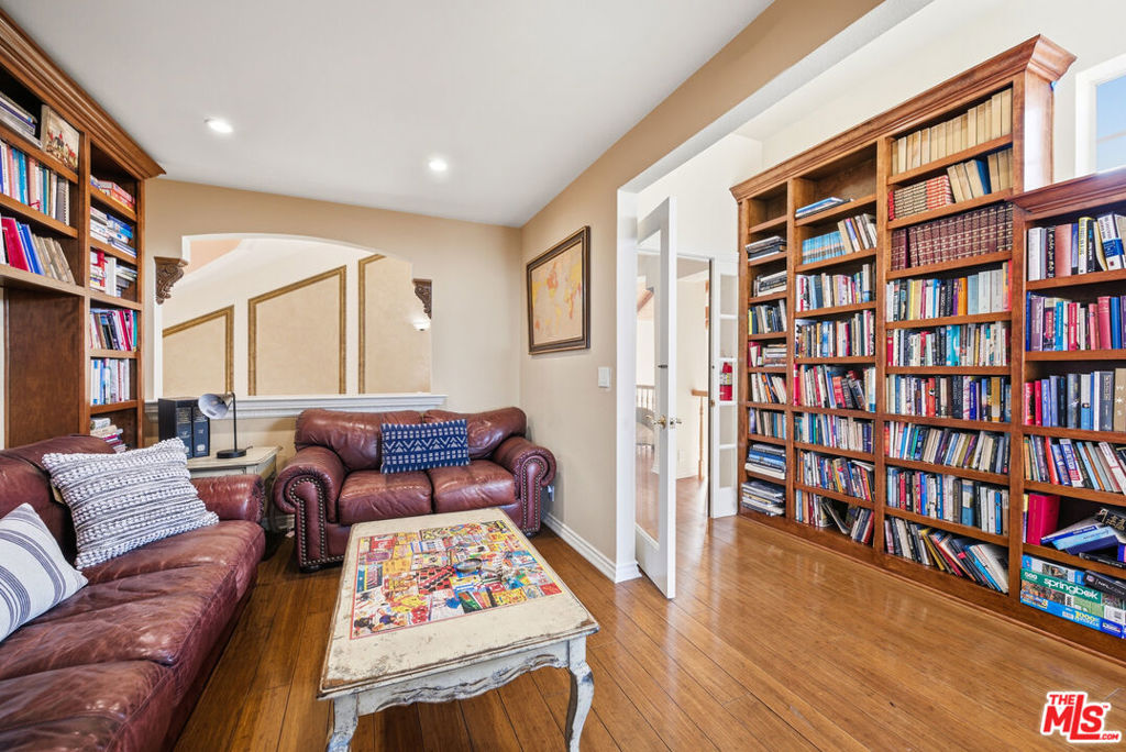 main property photo 15