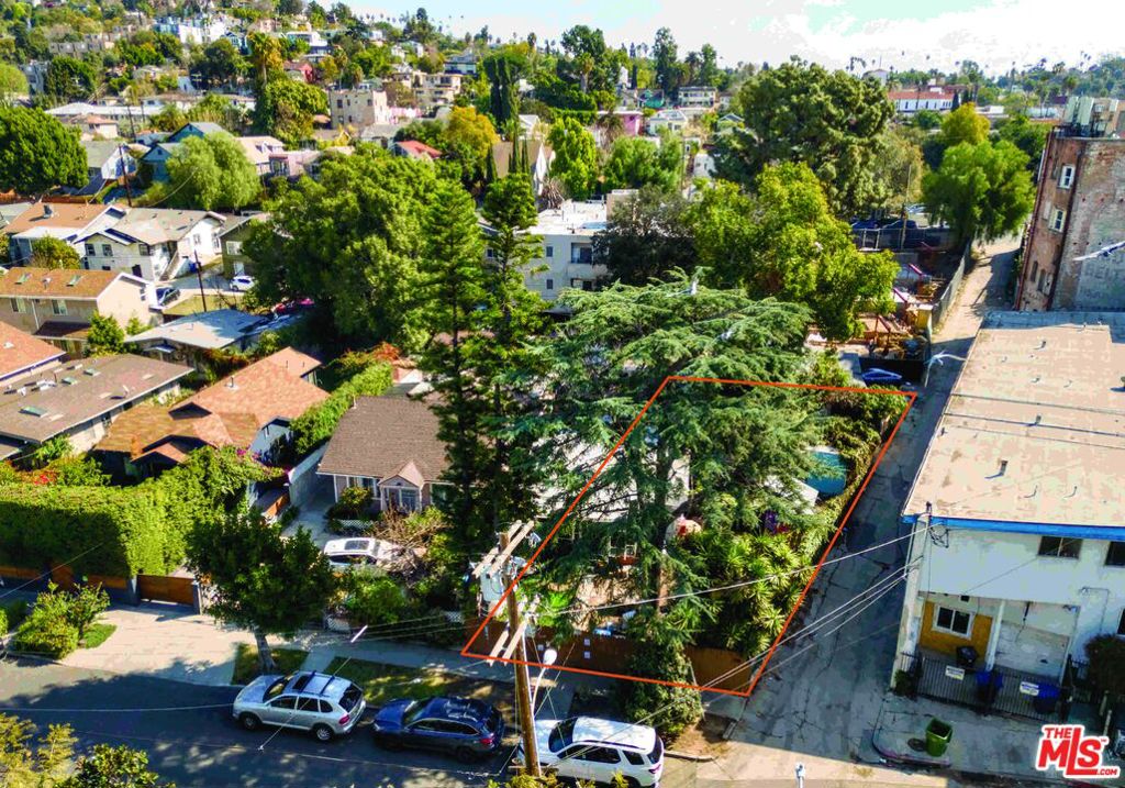 main property photo 4
