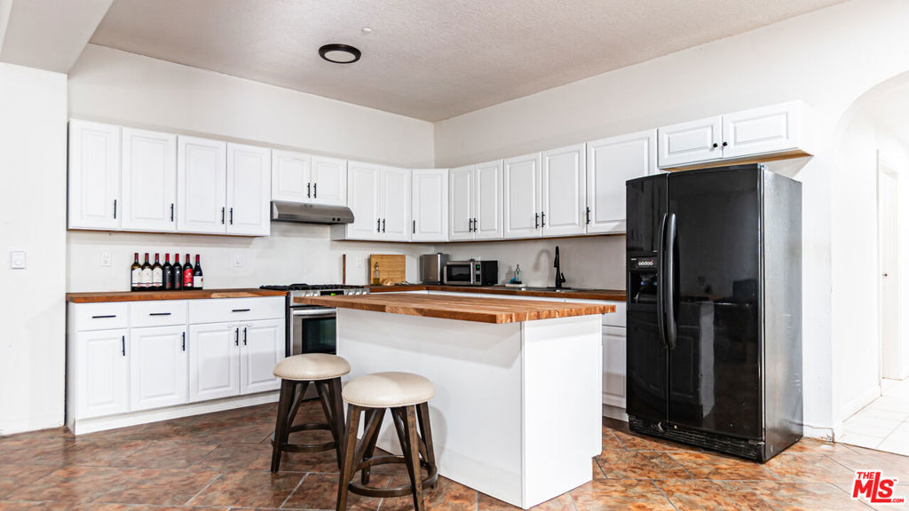 main property photo 60