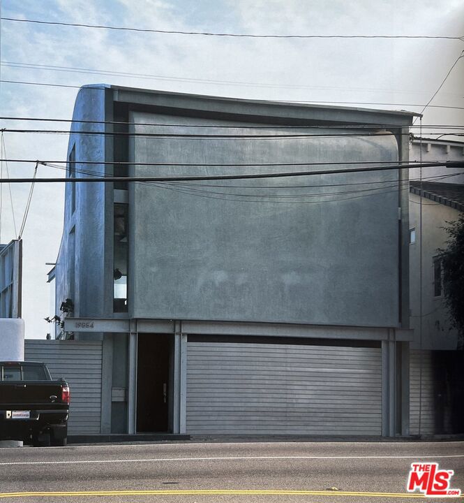 main property photo 1
