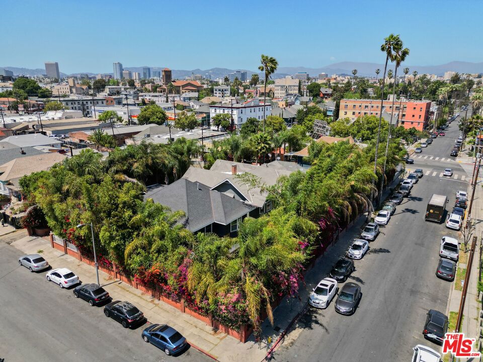 main property photo 25