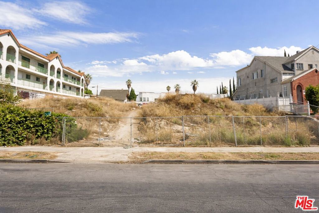 main property photo 1