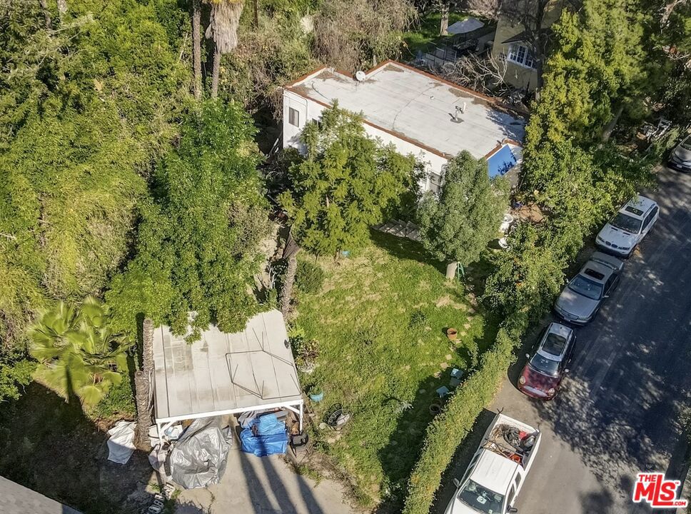 main property photo 10