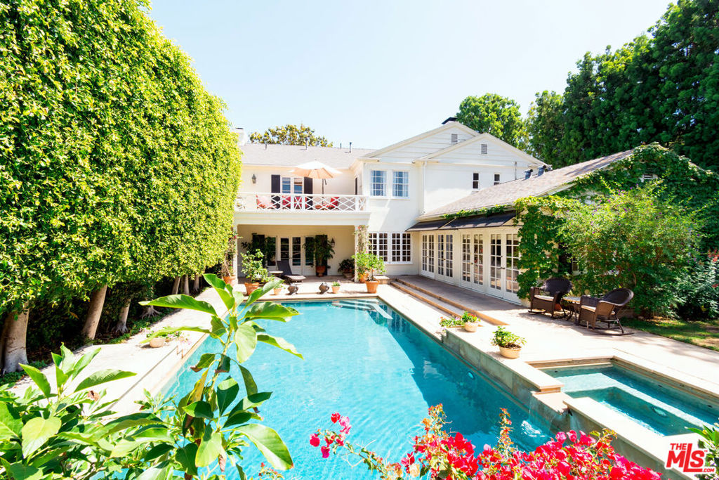 main property photo 15