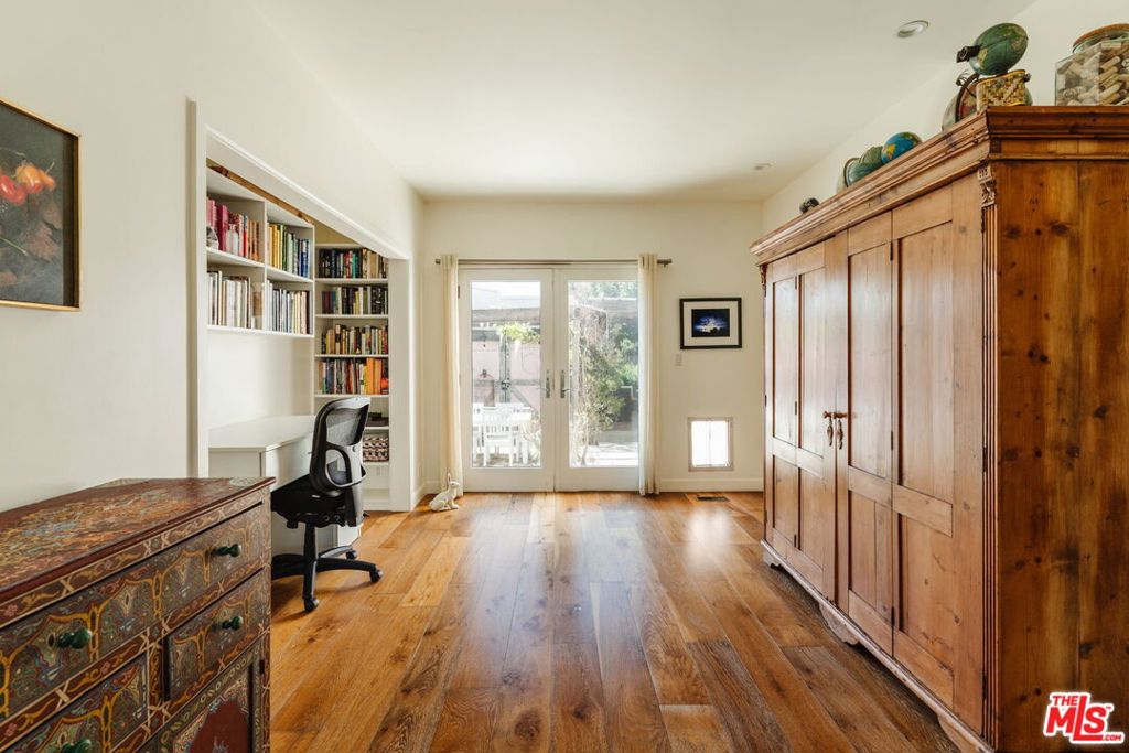 main property photo 21