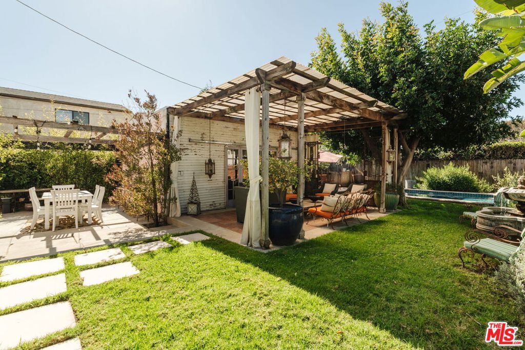 main property photo 50