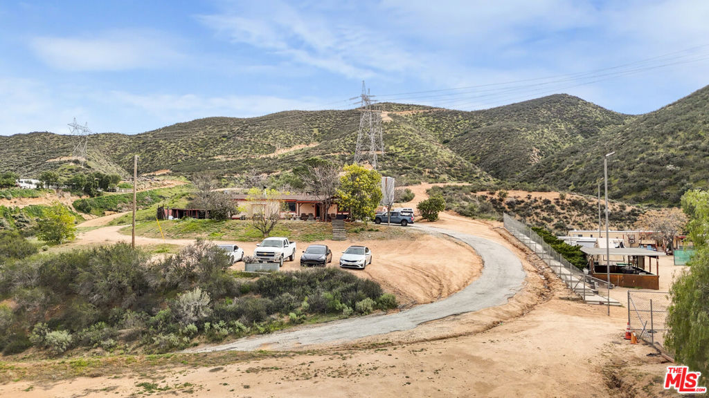 main property photo 10