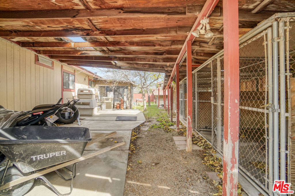 main property photo 31
