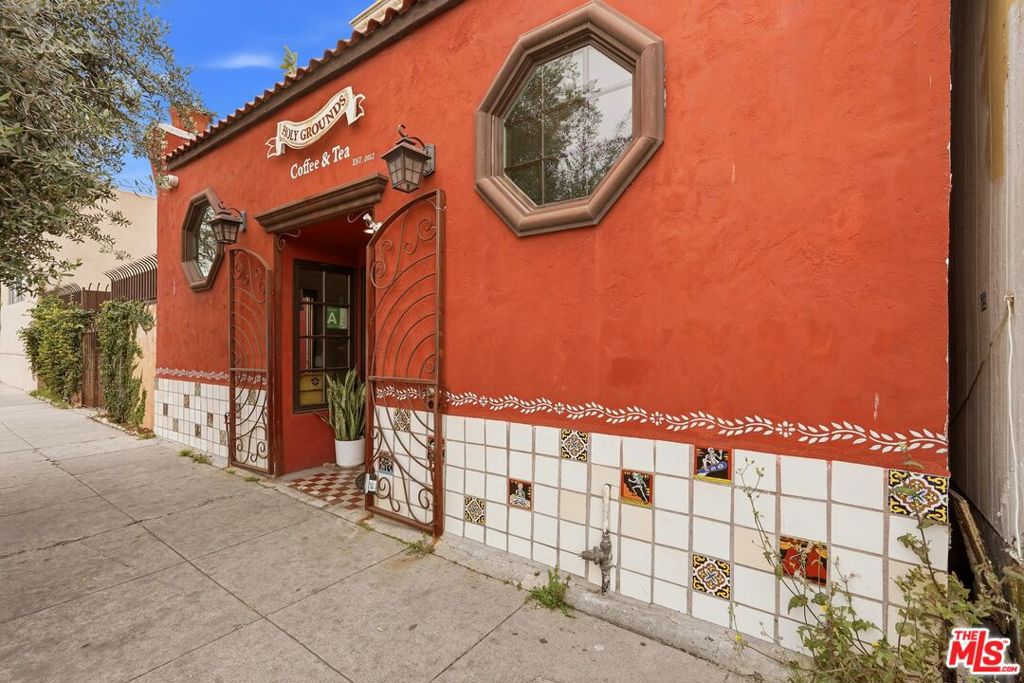 main property photo 4