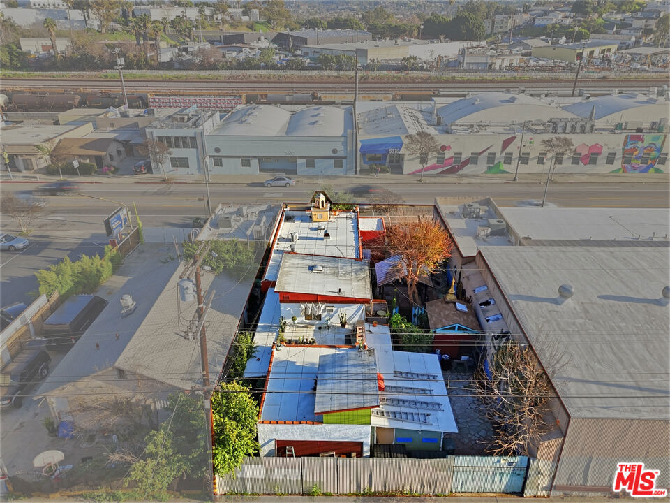 main property photo 66
