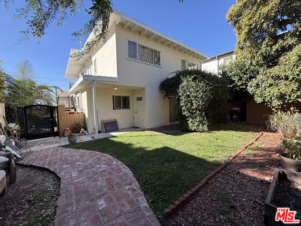 main property photo 19
