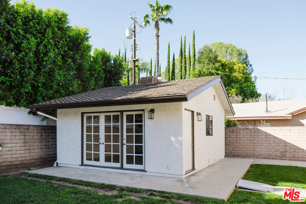 main property photo 45